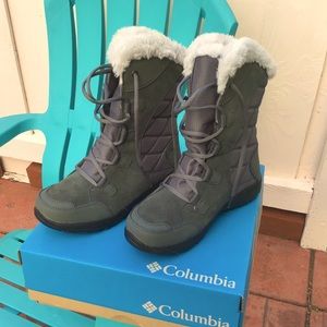 Snow Boots